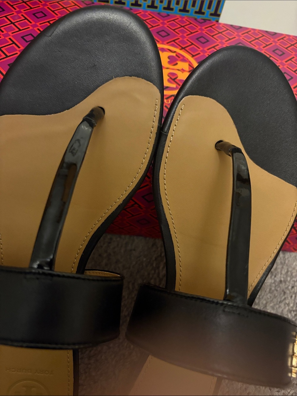 Tory Burch Black Leather Logo Thong Sandals - Picture 5 of 5